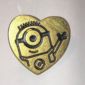 Minions Gold Tone Universal Studios Heart Pin